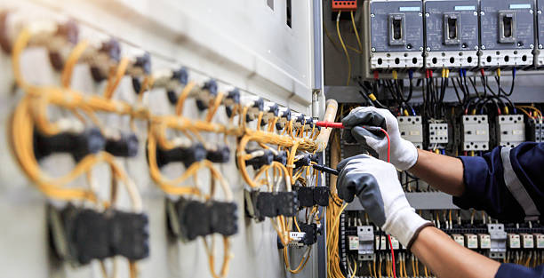 Professional Electrician technician working in Commack, NY